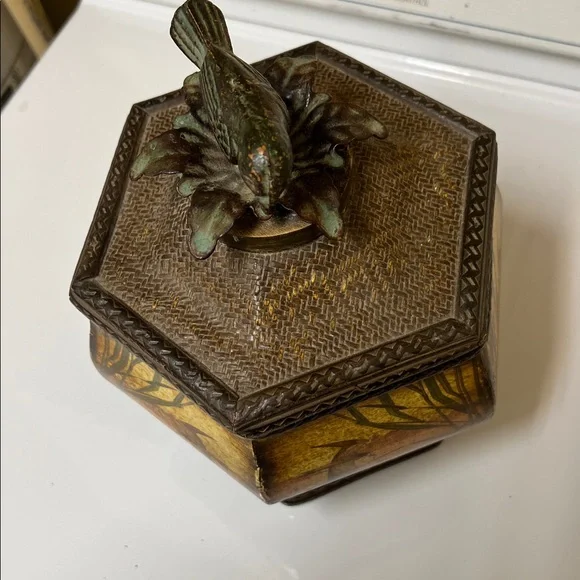 Hexagonal Decorative Bird-Top Trinket Box in Antique Bronze and Gold - Picture 3 of 5